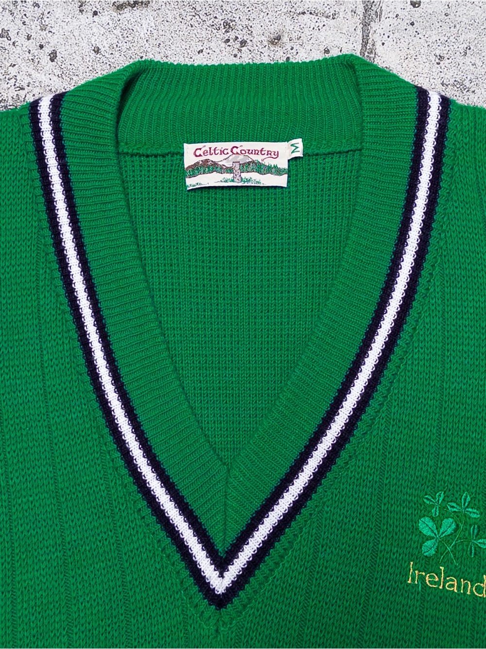 Celtic Country Ireland‎ Shamrock V-Neck Sweater Kelly Green, Men’s Size M - Picture 3 of 6